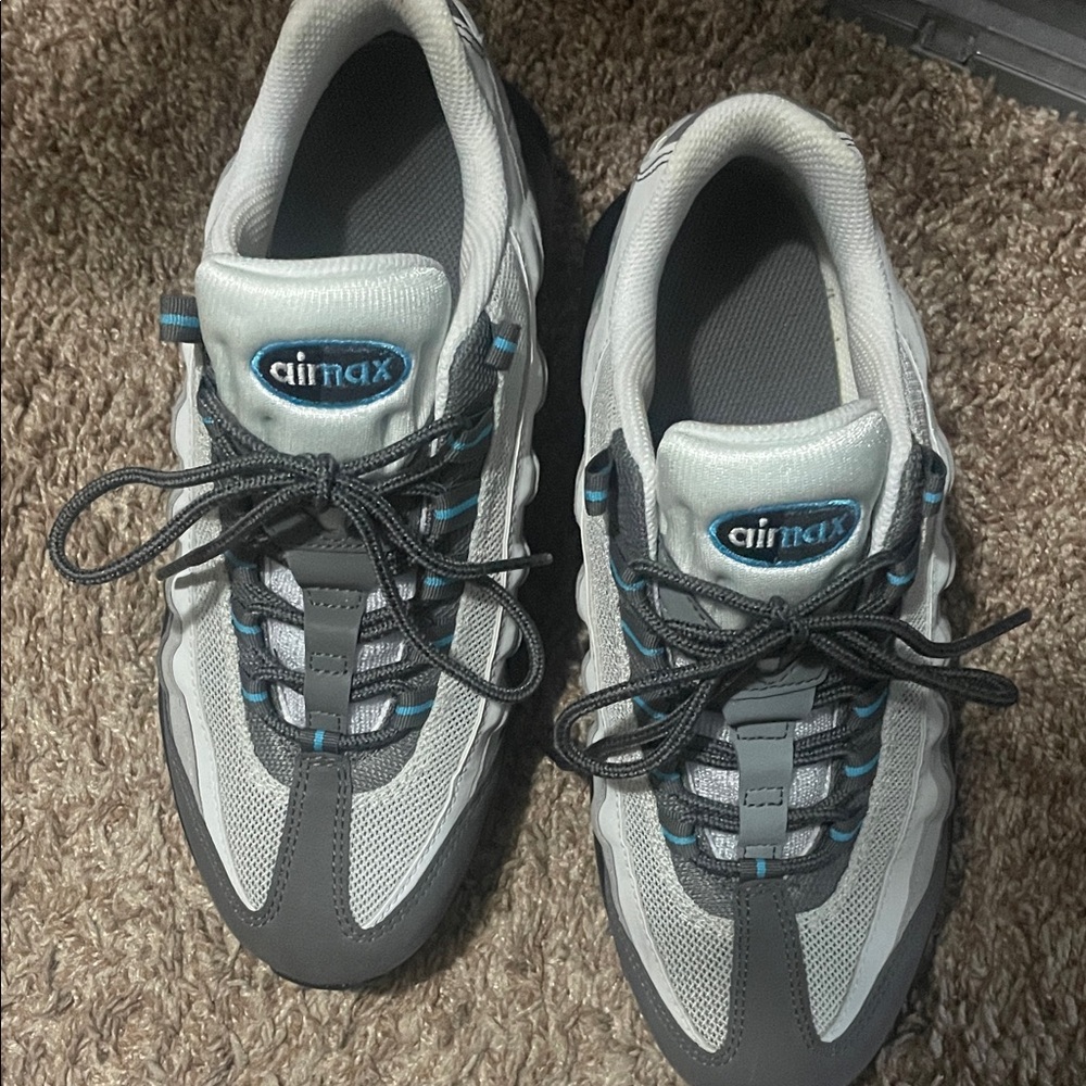 Nike Air Max Men's Gray and Blue Sneakers